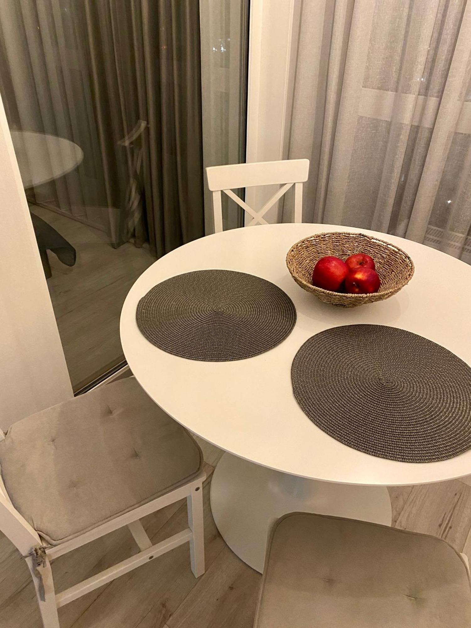 Slavutich Apartments Near Metro Station 키예프 외부 사진